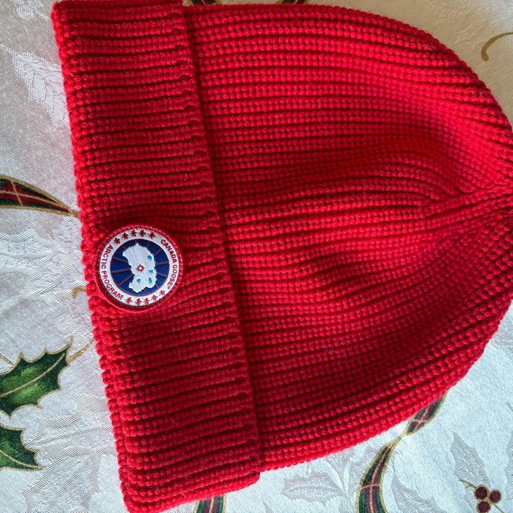Canada Goose Red Knit Beanie - Picture 3 of 7